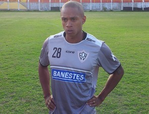 Ely Tadeu, atacante do Aracruz (Foto: Sidney Magno Novo/Globoesporte.com)