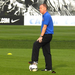 Apenas reservas vão a campo antes de nova viagem do Corinthians