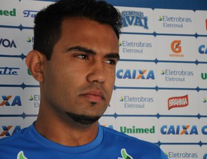 Renato Santos é titular do Avaí e interessa ao Fla (Foto: Savio Hermano / GLOBOESPORTE.COM) - dsc_0034