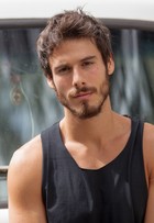 Modelo Lucas Bernardini estreia na TV em 'A Cara do Pai': 'Frio na barriga'