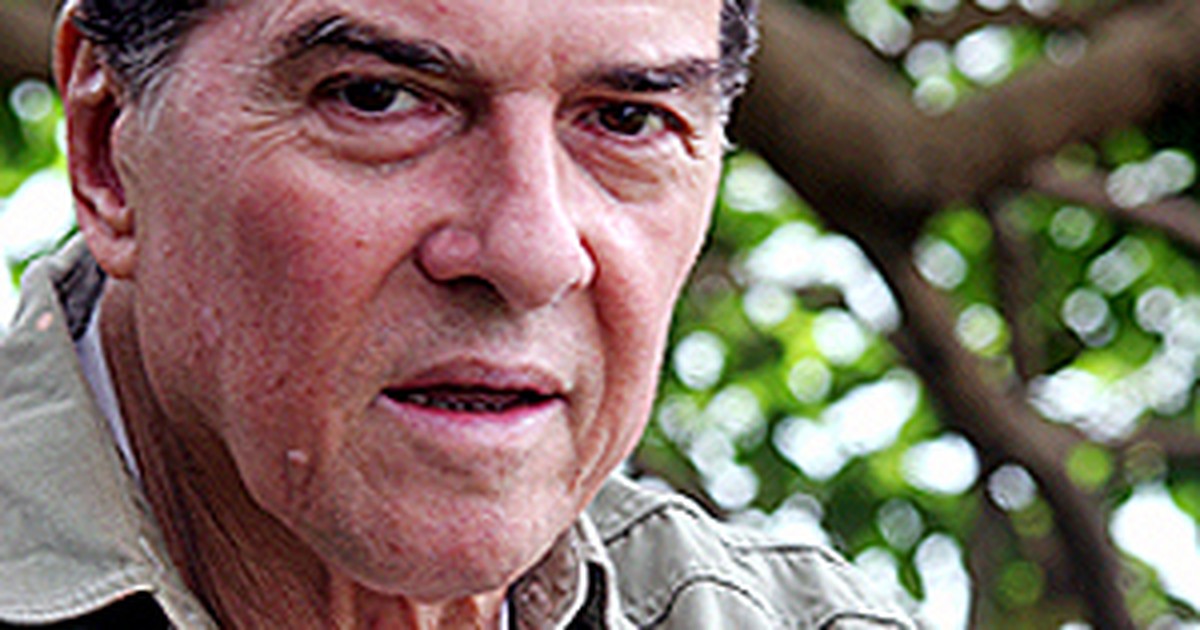 G1 Corpo do poeta Roberto Piva é cremado em São Paulo notícias em