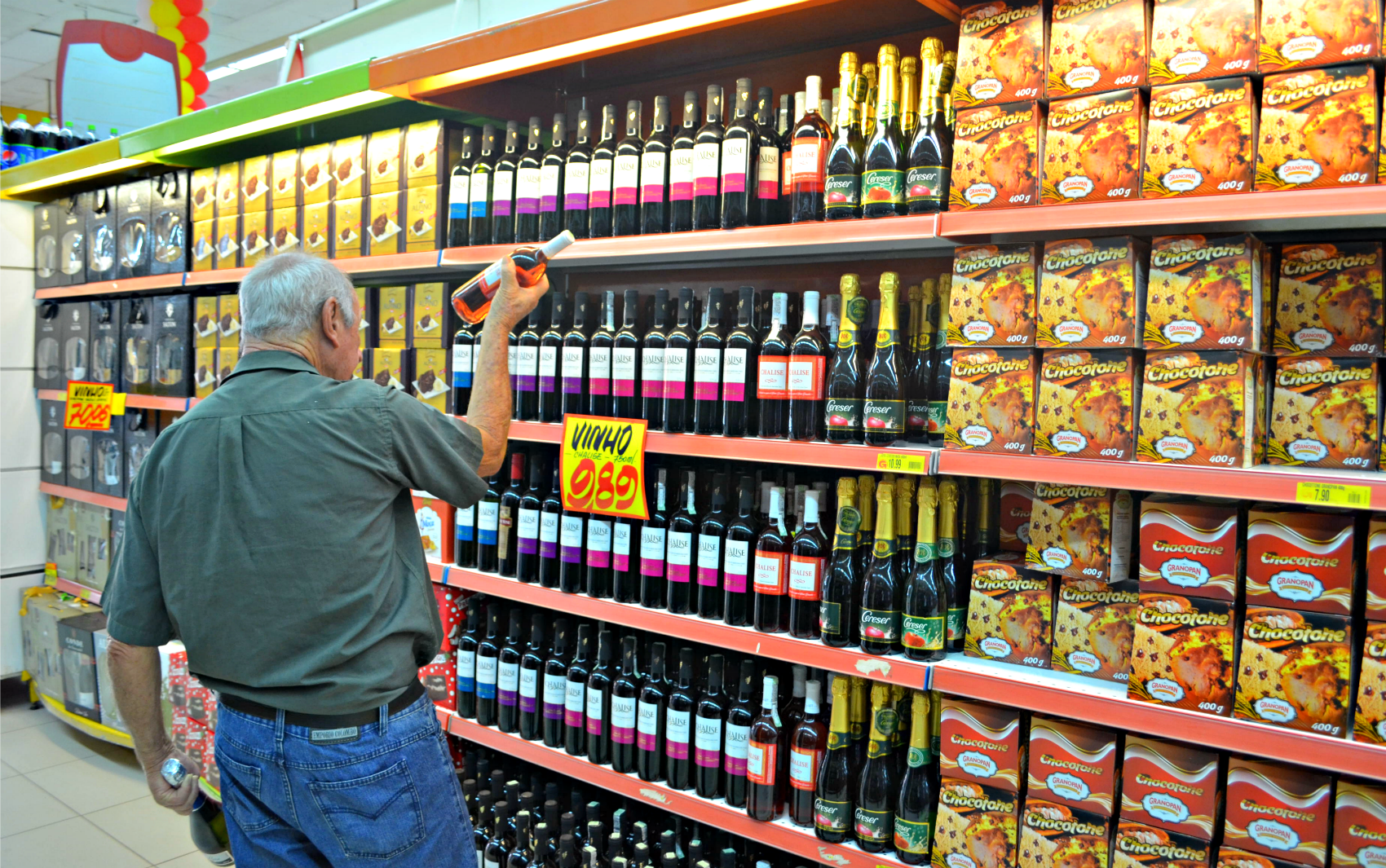 Ceia natalina pode custar mais de R$ 270 em supermercados da capital acreana (Foto: Tácita Muniz/G1)