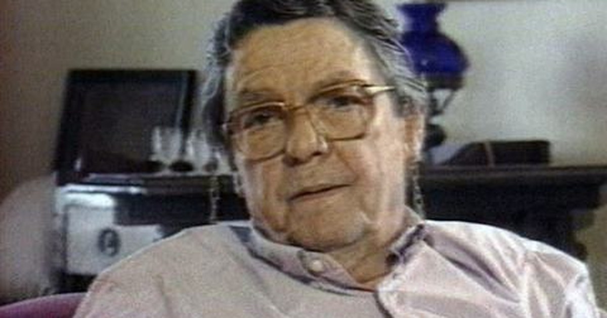 Jornal Nacional Arquivo JN morre o autor de novelas Cassiano Gabus Mendes