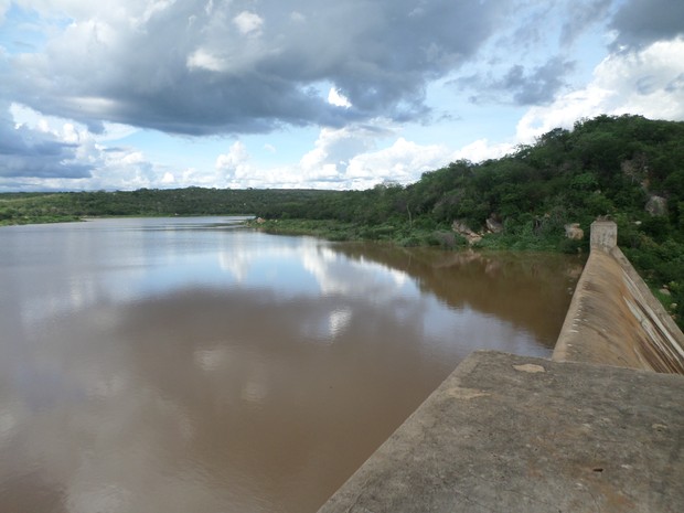 Barragem da Mâe D&#39;Água, em Brejinho, acumulou 100% de água em março, diz Compesa (Foto: Divulgação/Ascom Compesa)