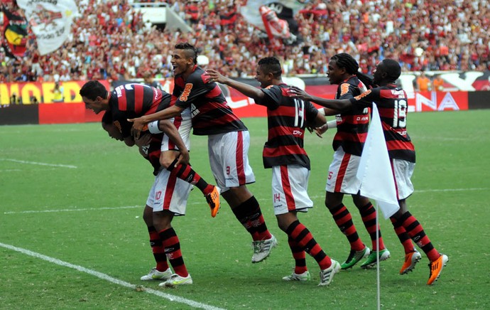 Ronaldinho gol Flamengo (Foto: André Durão / Globoesporte.com)
