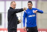 Trio de meio-campo "sustenta" Timão e vira peça-chave em fase positiva Trio de meio-campo "sustenta" Timão e vira peça-chave em fase positiva