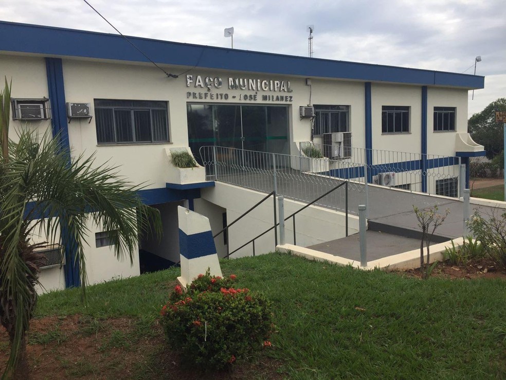 Com a lei aprovada pelos vereadores, a Prefeitura de Panorama arcará com as despesas do carro particular do chefe do Executivo (Foto: Claudinei Troiano/TV Fronteira)