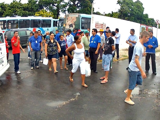 G1 Motoristas Fecham Terminais De Fortaleza Em Protesto Contra