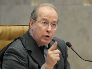 O ministro Celso de Mello já opinou a favor do poder do STF para cassar mandato de condenados (Foto: Nelson Jr./SCO/STF)
