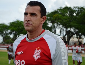 Rodrigues foi apresentado no Sergipe (Foto: Felipe Martins/GLOBOESPORTE.COM)