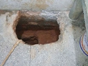 Areia retirada do túnel era escondida embaixo de cama em Alcaçuz, RN (Foto: Cedida)