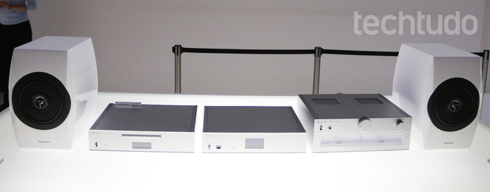 Linha Technics da Panasonic tem modelos Premium e mais modestos (Foto: Fabrício Vitorino/TechTudo) Linha Technics da Panasonic tem modelos Premium e mais modestos (Foto: Fabrício Vitorino/TechTudo)