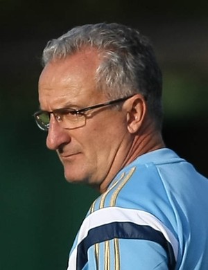 Dorival revela problema muscular e diz que Valdivia não enfrenta o Sport