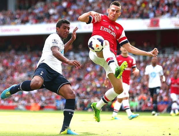 Paulinho e Laurent  Arsenal e Tottenham (Foto: Getty Images)