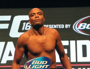 Anderson Silva pesagem UFC 162 Chris Weidman (Foto: Evelyn Rodrigues)
