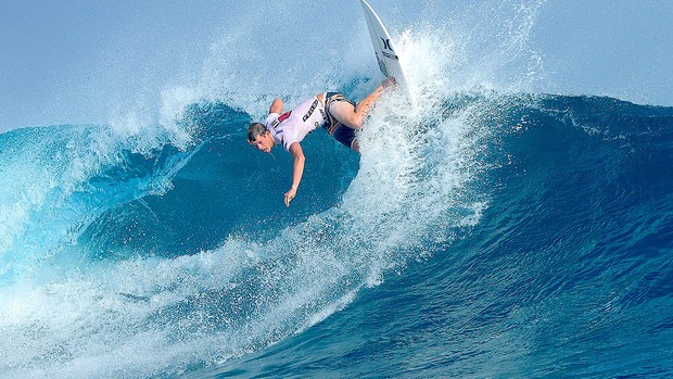 Florence surfe Fiji  (Foto: ASP)