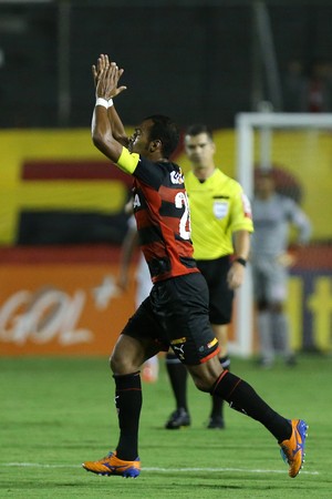 Richarlyson gol Vitória x Internacional (Foto: Getty Images) Richarlyson gol Vitória x Internacional (Foto: Getty Images)