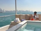 Cristiano Ronaldo tira onda ao postar foto de férias em Dubai