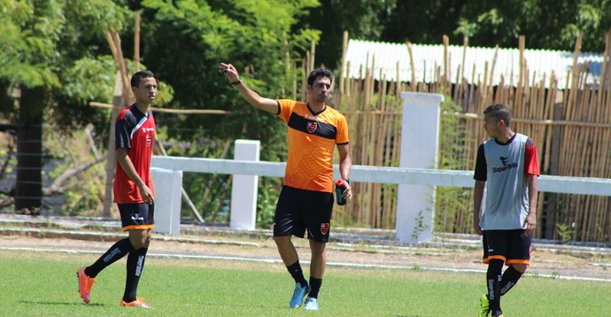 treino Flamengo-PI (Foto: Abdias Bideh/GloboEsporte.com) treino Flamengo-PI (Foto: Abdias Bideh/GloboEsporte.com)