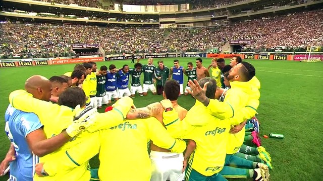 Mancha entrega carta a jogadores do Palmeiras; leia as mensagens