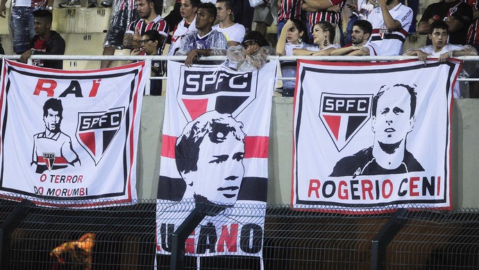 São Paulo x The Strongest Raí Lugano Rogério Ceni (Foto: Marcos Ribolli)