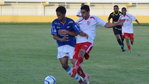 Nivaldo só jogou os 90 minutos com a camisa do Sergipe no confronto com Confiança (Foto: Filippe Araujo / Divulgação)