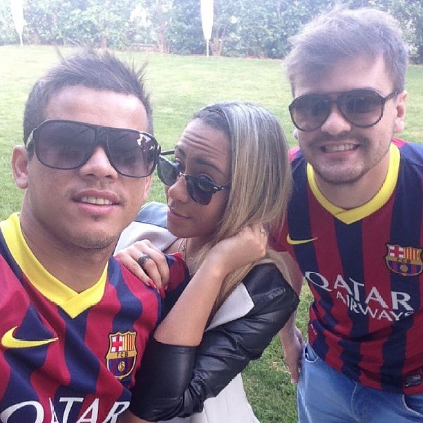 Rafaella Santos, irmã do Neymar, com amigos do jogador (Foto: Reprodução/Instagram)