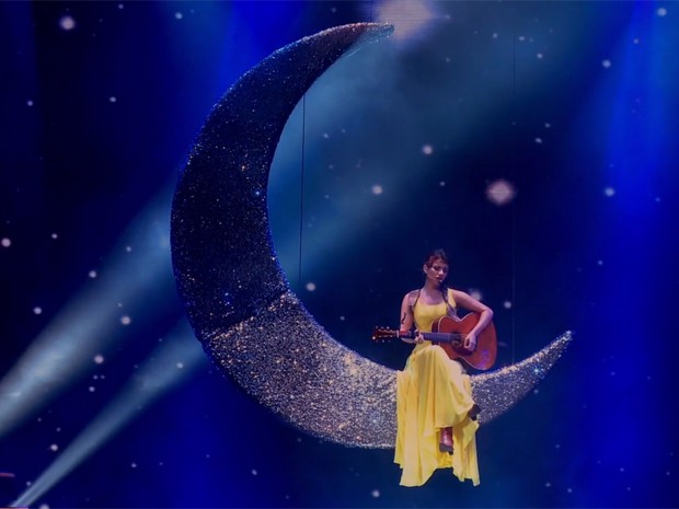 Paula Fernandes em cena do clipe de "Cuidar de mim", lançado nesta quinta-feira (13) (Foto: Divulgação) Paula Fernandes em cena do clipe de "Cuidar de mim", lançado nesta quinta-feira (13) (Foto: Divulgação)