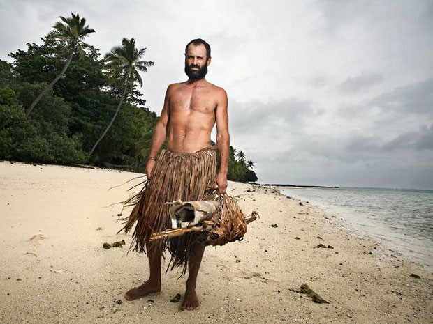 O britânico Ed Stafford, que está vivendo por 60 dias em uma ilha deserta para um programa do Discovery Channel (Foto: Divulgação/Discovery)
