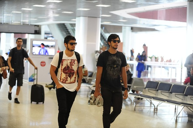 Bruno Gissoni no aeroporto (Foto: FotoRioNews / William Oda) Bruno Gissoni no aeroporto (Foto: FotoRioNews / William Oda)