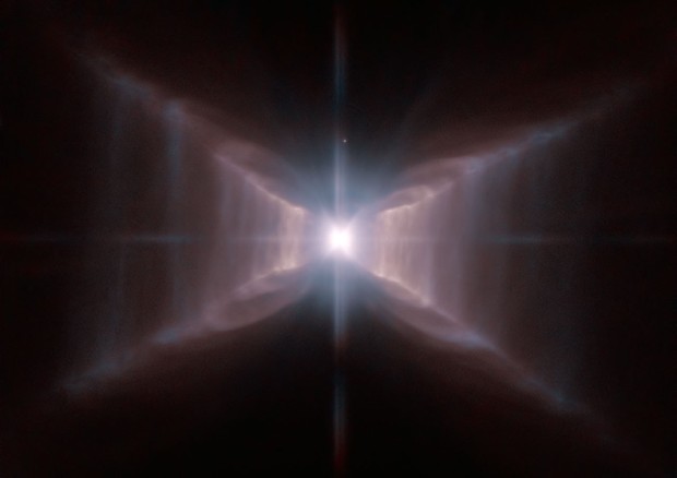 Nebulosa do Retângulo Vermelho (Foto: ESA/Nasa/Hubble)