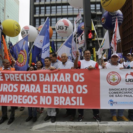 For A Sindical Obrigada A Adiar Protesto Contra Juros Altos Por Um