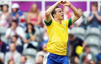comemoração Leandro Damião, Brasil e Honduras, Futebol (Foto: Agência AP)