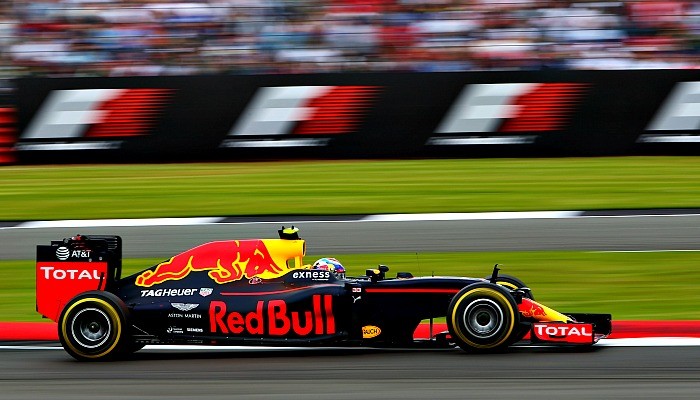 Max Verstappen no treino classificatório para o GP da Inglaterra