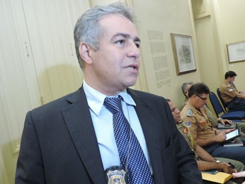 Chefe da Polícia Civil, delegado Osvaldo Morais, informou que entre quarta (14) e quinta-feira (15), foram registrados 11 casos de furto e roubos a lojas na Região Metropolitana (Foto: Luna Markman / G1)