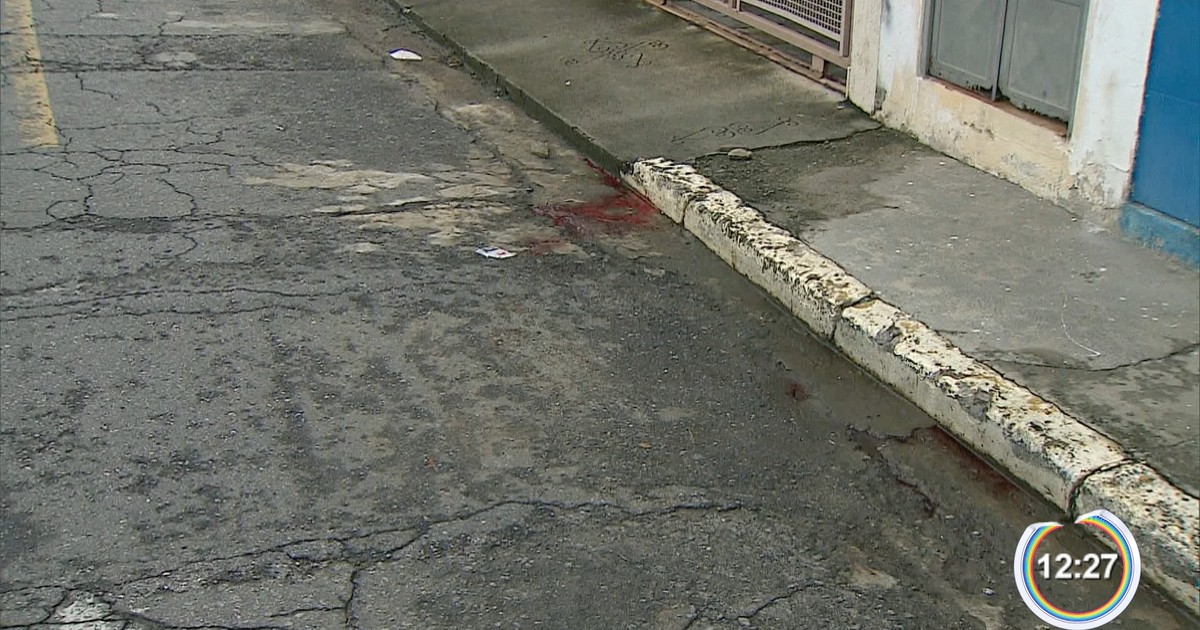 Jovem é morto e outros dois são baleados em Pindamonhangaba, SP - Globo.com