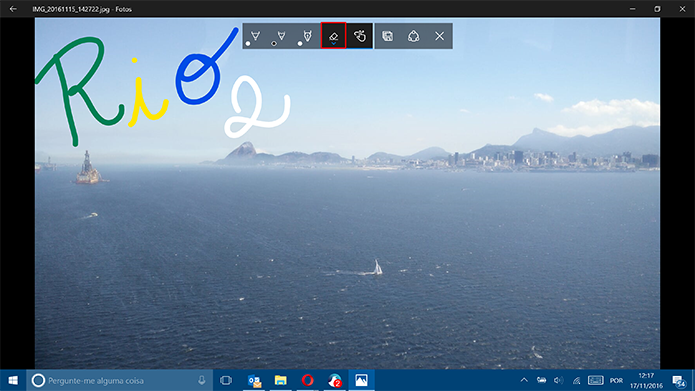 Fotos do Windows 10 traz borracha para apagar desenhos em imagens (Foto: Reprodução/Elson de Souza)