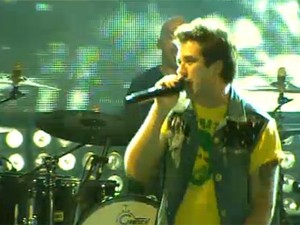 Jota Quest celebra inauguração do Mineirão (Foto: Reprodução/Globoesporte.com)