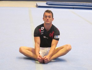  Diego Hypolito treinando ginastica Velódromo (Foto: Lydia Gismondi / GLOBOESPORTE.COM)