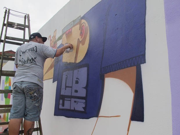 Imagem de Chorão no muro do Parque Anilinas, em Cubatão, SP (Foto: Mariane Rossi/G1)