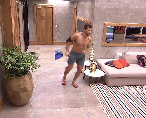 BBB às 11h53m do dia 02/04. (Foto: Big Brother Brasil)