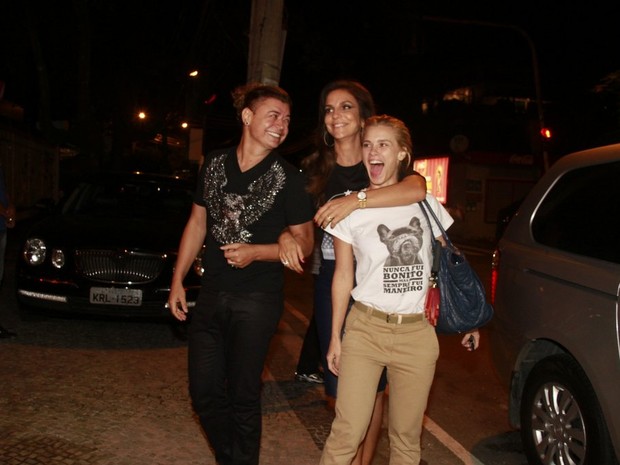 David Brazil, Ivete Sangalo e Carolina Dieckmann em festa no Rio (Foto: Isac Luz/ EGO)