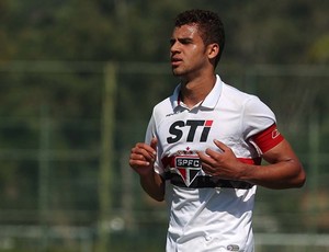 Lucão jovem zagueiro São Paulo (Foto: Rubens Chiri / São Paulo FC)