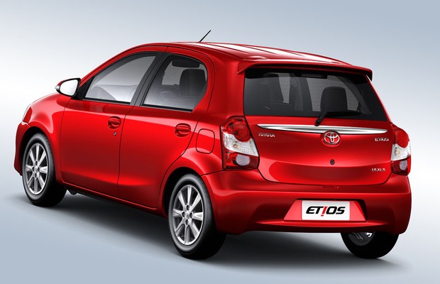 Autoesporte Ao Vivo Saiba Tudo O Que Mudou No Toyota Etios 2017