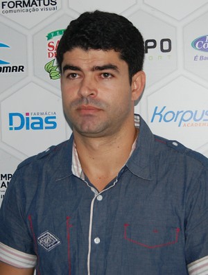 Ari Barros, gerente de futebol do Treze (Foto: Silas Batista / GloboEsporte.com)