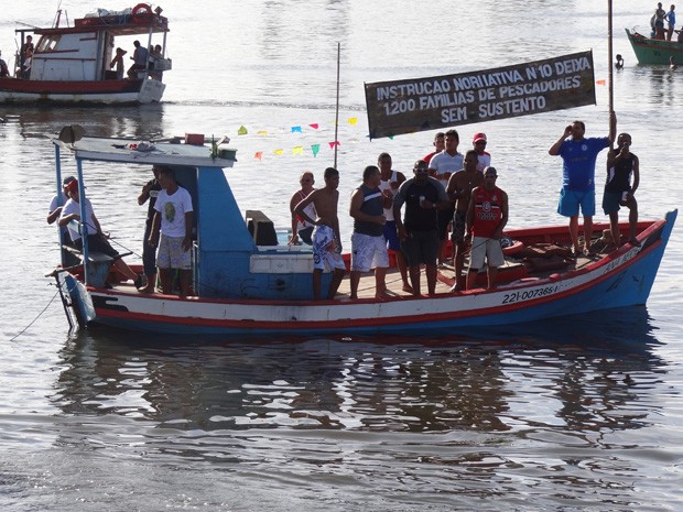 Pescadores dizem que proibição do uso de tarrafas vai prejudicar 1.200 famílias de Brasília Teimosa (Foto: Katherine Coutinho/G1)