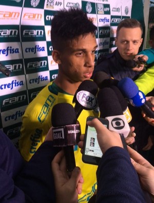 'Algumas pessoas me reconhecem'; diz Vitinho entusiasmado com sua nova realidade