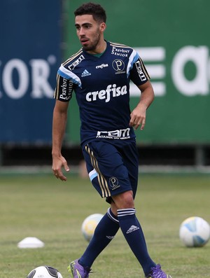 Titular em jogo-treino do Palmeiras, Gabriel sente problema na coxa