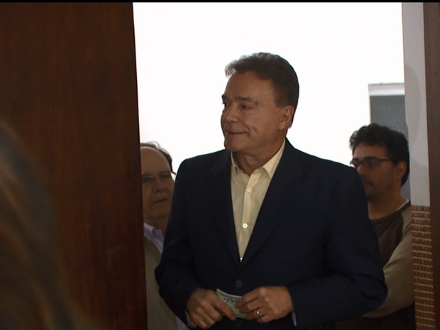 Dias lidera amplamente as pesquisas de intenção de votos válidos no Paraná. (Foto: RPC TV Londrina/Reprodução)