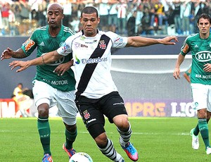 Nilton na partida do Vasco contra o Palmeiras (Foto: Marcelo Sadio / Site Oficial do Vasco da Gama)